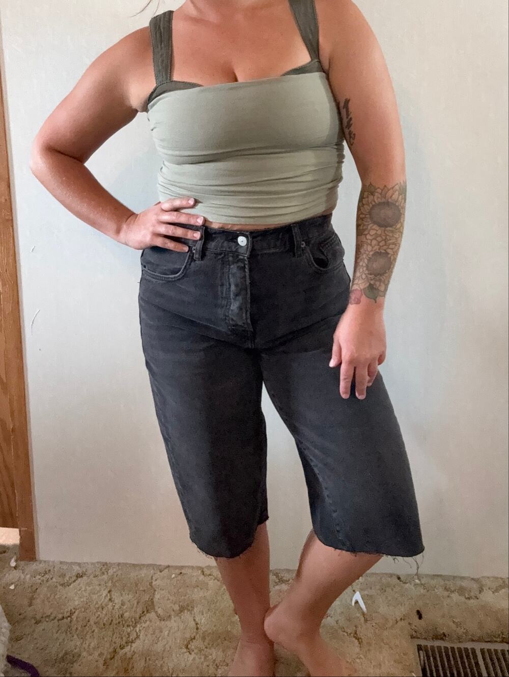 Free People We The Free Black Denim Bermuda Jort Shorts Raw Hem Size 28 NWOT